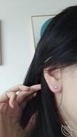 女儿今天打了个耳洞0
