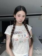 感觉脸上干干的，想要学长对着我打飞机，用学长的精液给我护肤2