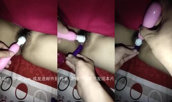 日常玩弄老婆的小穴，紧不紧你说了算