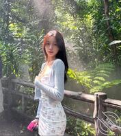 好久没有曝光女友了，有人记得吗？求评论羞辱评价下，多评论下个贴子发裸照