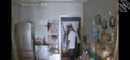 惊天大瓜,我侄子居然拿着我得内衣内裤自慰0