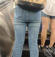 小姐姐性感紧身牛仔裤0