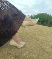 偷拍丝袜高跟熟女妈妈的骚脚2