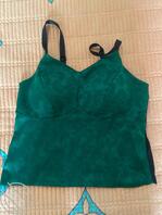 打胶丈母娘小姨子内衣鞋，射小姨子到鞋上1