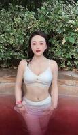 售楼小姐极品骚货人妻喜欢吃我的大鸡巴2