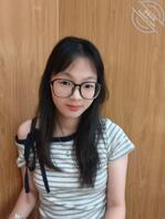 眼镜母狗就不该穿衣服出门