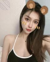 表姐的蕾丝内裤 和她的原味内裤 好想插入她1