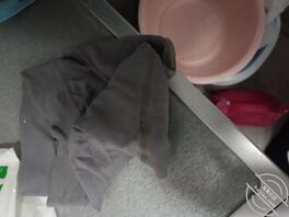 想射在骚姐的脚上和骚逼里在线等1