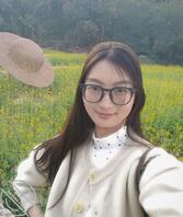 闷骚反差女大，会成为哪些哥哥的肉便器1