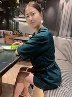 冒死偷拍妈妈裸照，有没有想操我妈的0