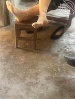  我的骚货丝脚姑姑0