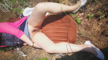 骚屄老婆公共淫具爱露出