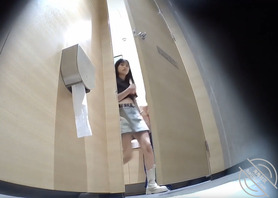 （非原创）慎入！偷拍一个姐姐一个人妻大号，不喜勿喷。