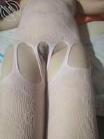 妈妈终于同意换上情趣内衣跟我做爱了0