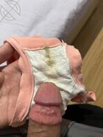 舔小姨子换下来的内裤！1