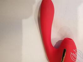 偷到了我妈的自慰器，下一步怎么做你说了算！0