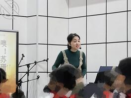 玩弄济南肥臀风骚的音乐老师0