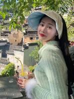 偷看我姐隐藏相册没想到这么骚