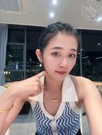 还有这个骚逼的图片吗0