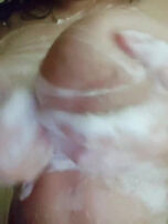 F杯巨乳骚逼洗澡自拍