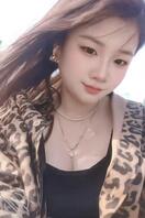 表妹的奶子是真的大2