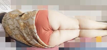 偷拍粉内内大屁股少妇2