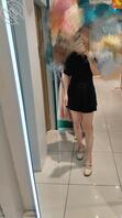 2.小姨子去逛街，打扮真好看！1