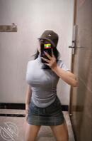 这是我姐姐，谁想操她？2