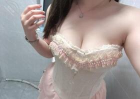 大奶学妹，想被哥哥揉胸 操小穴，清纯的我实际上内心很反差很空虚寂寞0