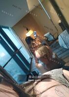 风骚御姐展示骚逼（三）