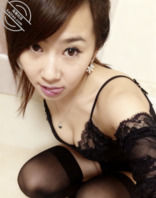 我姐旧手机里的自拍  长的怎么样 评论分析一下1