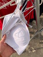 天台上的内衣胸罩和瑜伽裤1