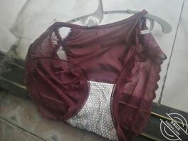 潜入大姨子房间找内内