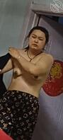 偷拍老婆换衣服露脸