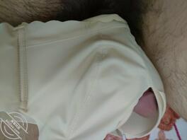 湛江廉江有没有哪个兄弟贡献家人的内衣内裤给我打飞机的，有喜欢的吗0