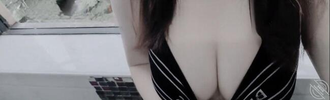 公交车上暴露奶子0