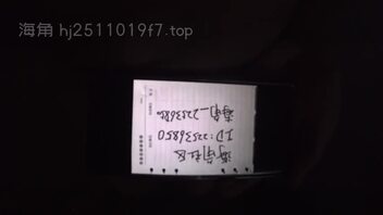 终于操到幼师表姐的小嫩骚逼了，一直以为很纯，结果按摩遇到被我狠狠操出水