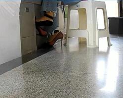 偷拍丝袜女教师系列032