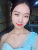 广州有人认识这个女的吗 曾经有幸 加入过 操他的其中一个男 玩群交 2