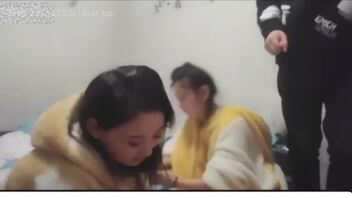 偷偷返回操小姨子