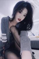 这女的有谁认识？？？认出0