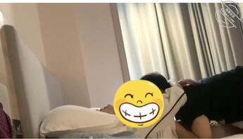 谁能拒绝小姨子呢还是个穿旗袍的小姨孑0