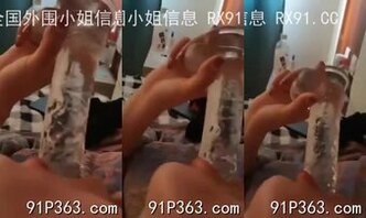 隔壁化妆店女老板把我叫她家操她