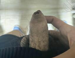 处男想要破处
真的对性很好奇，想要嫂子来找我草逼，帮我破处
