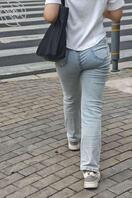 路上遇见的圆润小美女1