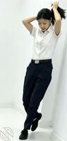 继续厕拍同事骚穴1