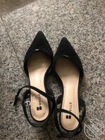 初中女儿的蕾丝胸罩和熟妇骚妈的高跟鞋0