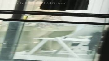 自由的女人，男朋友不在家