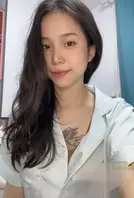 推特反差网红美少女『唏唏哈哈』定制私拍流出！颜值高身材正！刺青女神展现极致性感1