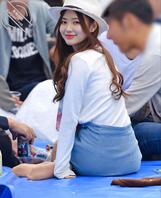 户外人妻美熟女丝袜骚脚13